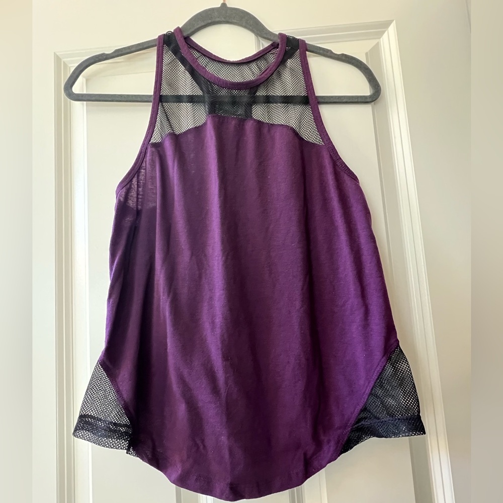 Small purple net/breathable workout top